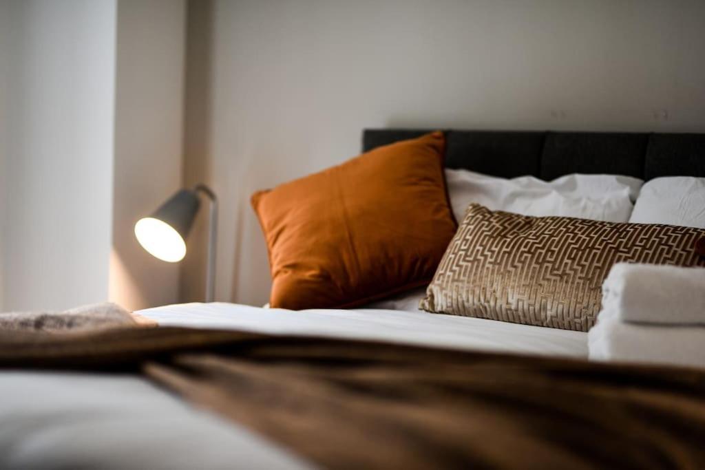 Modern 2 Bedroom - Centre - Parking Manchester